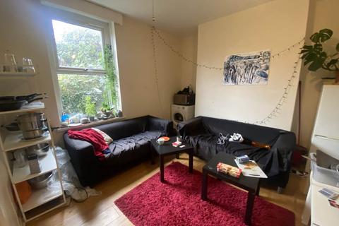 7 bedroom terraced house to rent, Senghennydd Road , Cathays ,