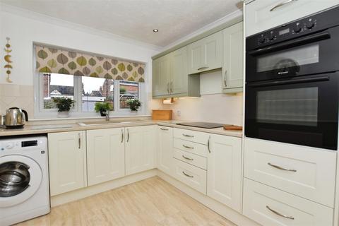 2 bedroom detached bungalow for sale, Brevere Road, Hedon HU12