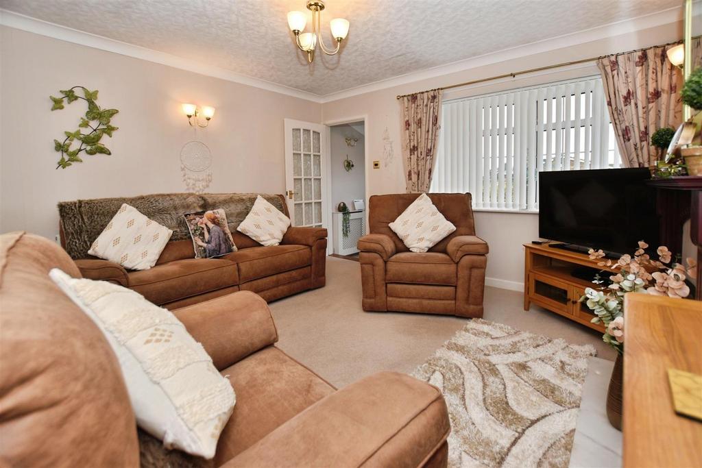 46217ebf-lounge 20cosy.JPG