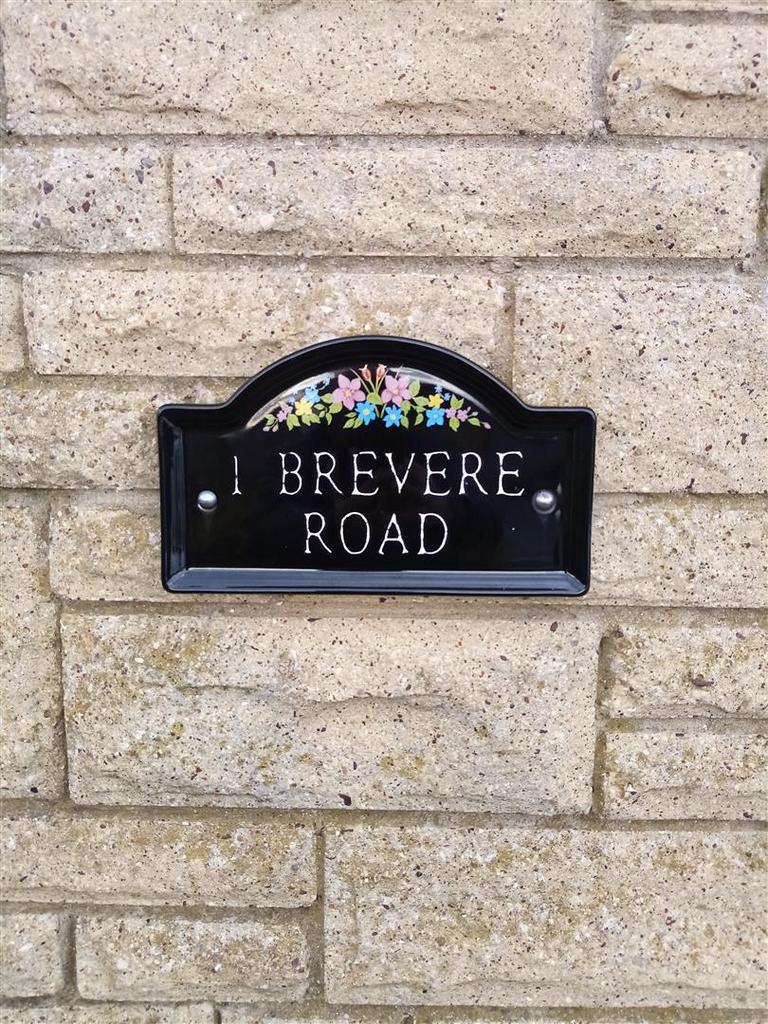 Sign 1 brevere.jpg