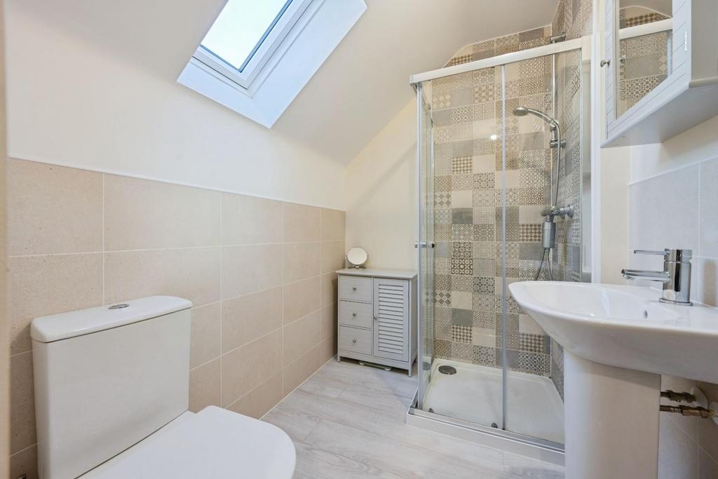 74robinsonway-5.jpg