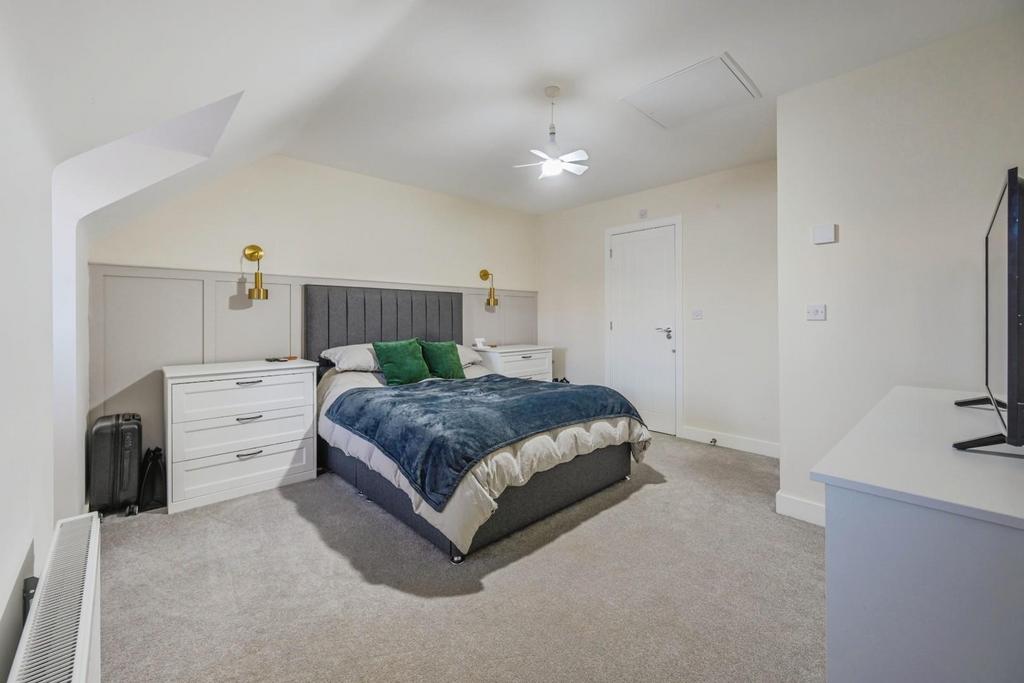 74robinsonway-6.jpg