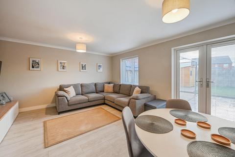 4 bedroom townhouse for sale, Robinson Way, Rugeley