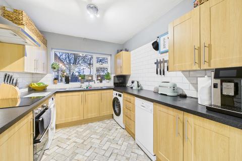 4 bedroom semi-detached house for sale, Nene View, Oundle, Northamptonshire, PE8