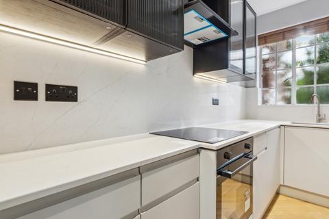 1 bedroom apartment for sale, Chelsea Manor Gardens, London, SW3