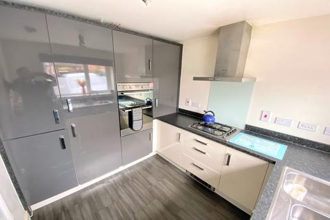 3 bedroom semi-detached house to rent, Matilda Grove, Newcastle-Under-Lyme ST5