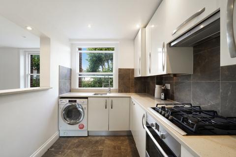 2 bedroom flat for sale, Elgin Avenue, London, W9