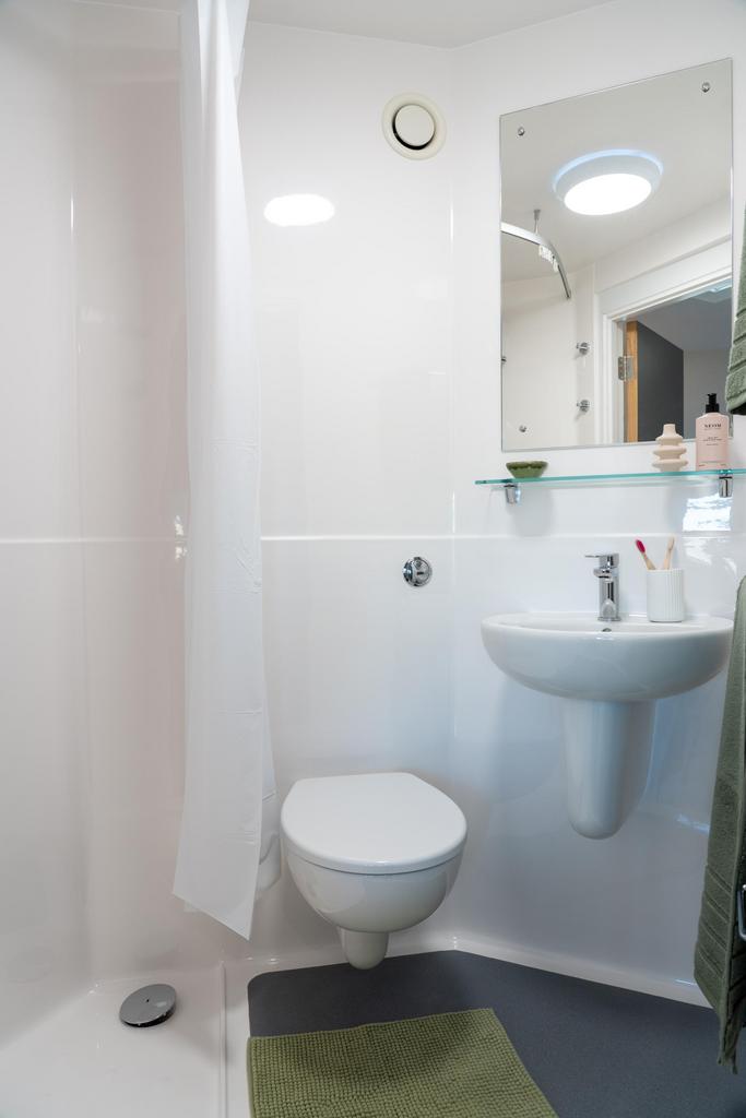 Premium Studio Ensuite