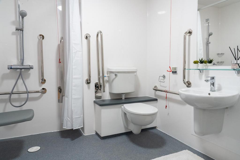 Accessible En Suite