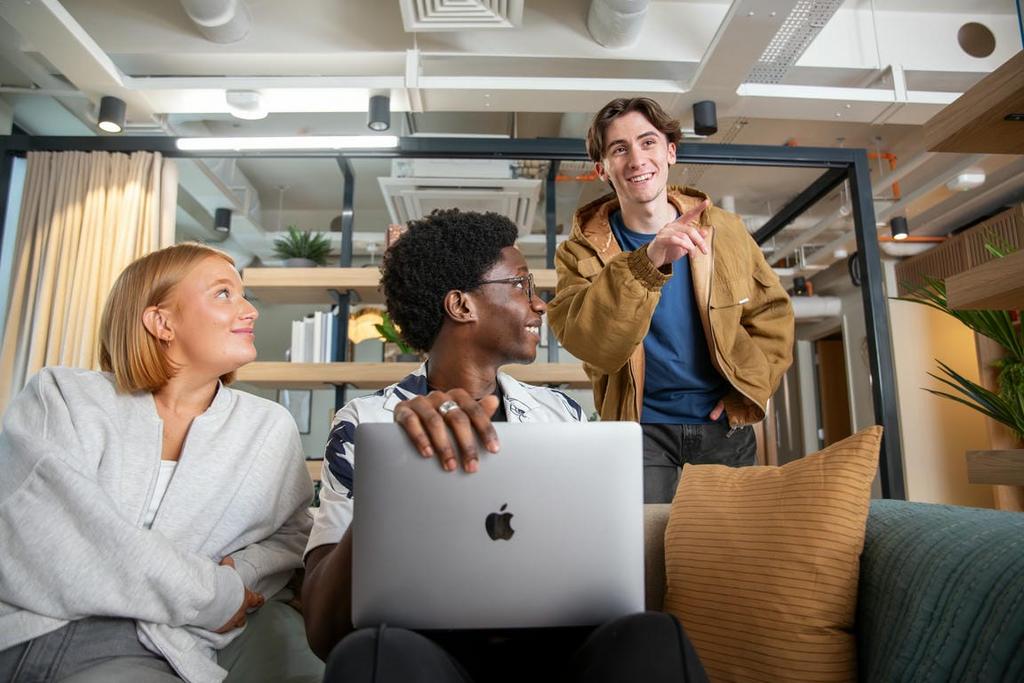 Copy of 9 Q9 A7765 Edited 002-min.jpg