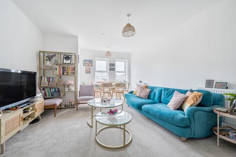 2 bedroom apartment for sale, Oregon Court, 33 Toye Avenue, Whetstone, N20