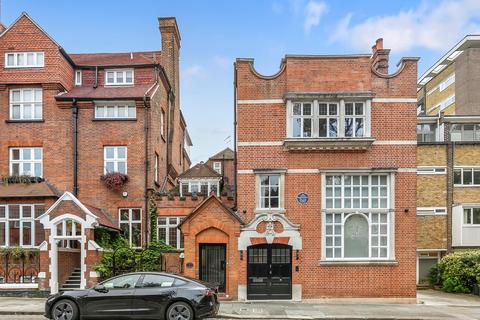 6 bedroom detached house to rent, Melbury Road, London, W14.