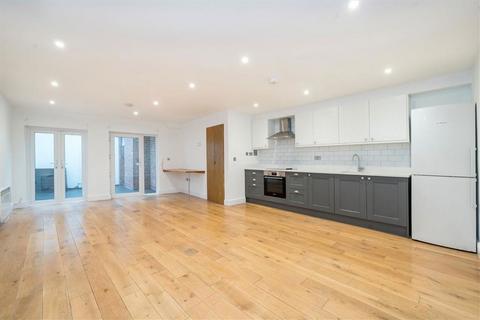 undefined, Wendell Road, London W12