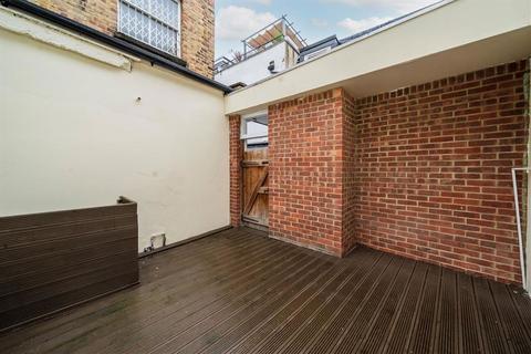 undefined, Wendell Road, London W12
