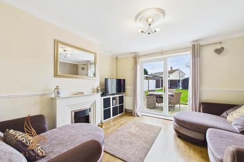 3 bedroom semi-detached house for sale, Petersgate, Doncaster DN5