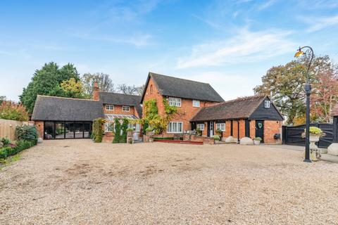 undefined, Warren Lane, Pyrford, Woking, Surrey