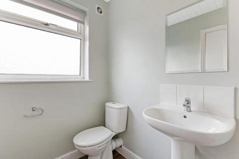 undefined, Kenmore Drive, Bristol BS7