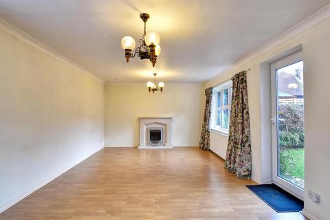 3 bedroom semi-detached bungalow for sale, Rogersmead, Tenterden