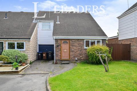 4 bedroom terraced house to rent, Magnaville Road, Bishop's Stortford, CM23