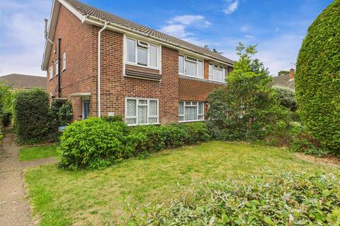 Brunswick Close, Walton-On-Thames