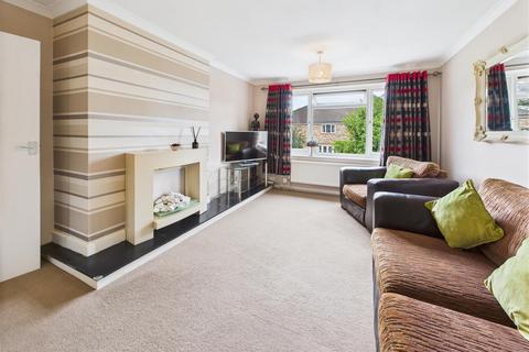 undefined, Brunswick Close, Walton-On-Thames