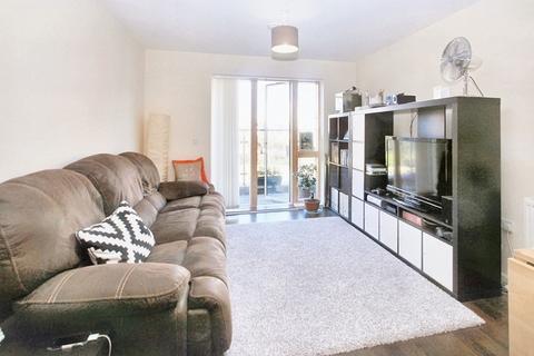 undefined, Trout Road, Yiewsley, UB7
