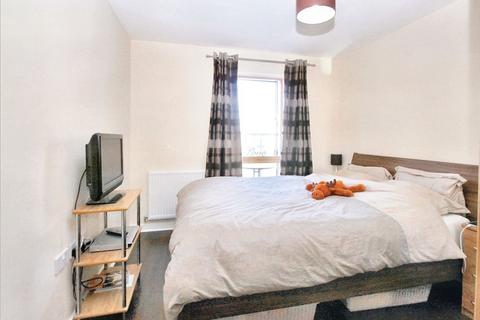 undefined, Trout Road, Yiewsley, UB7