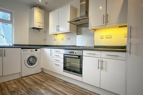 3 bedroom house to rent, Smith Street, Dartmouth