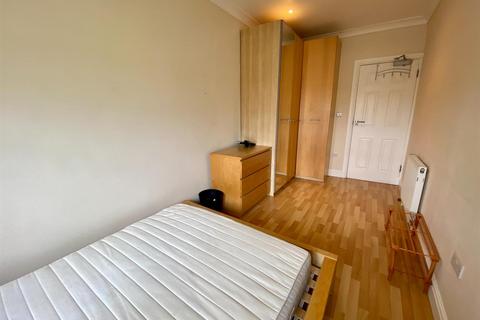 undefined, Rosslyn Crescent, Harrow HA1 2RZ