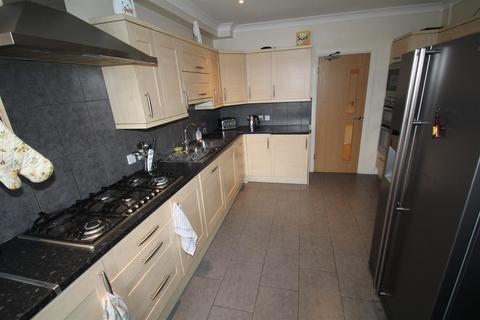 undefined, Rosslyn Crescent, Harrow HA1 2RZ