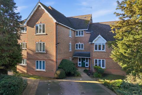 Village Park Close, Enfield