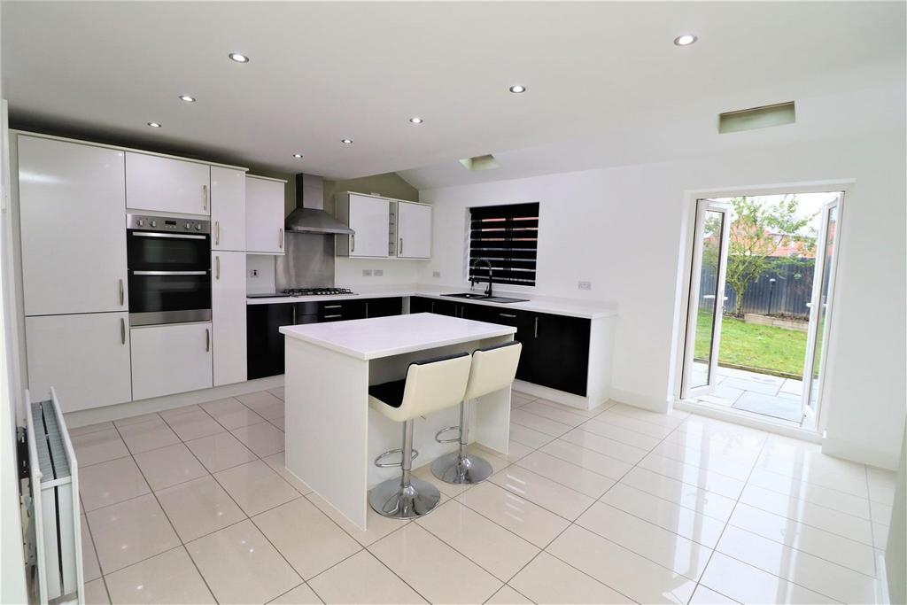 Kitchen .jpg