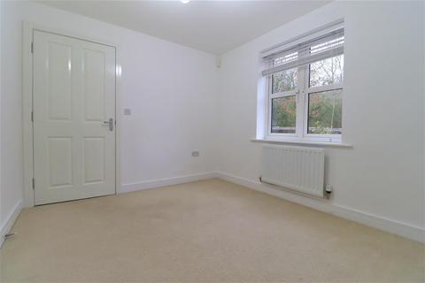 5 bedroom detached house to rent, Usbourne Way, Ibstock