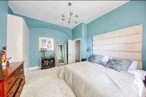 undefined, Thornton Avenue, London SW2