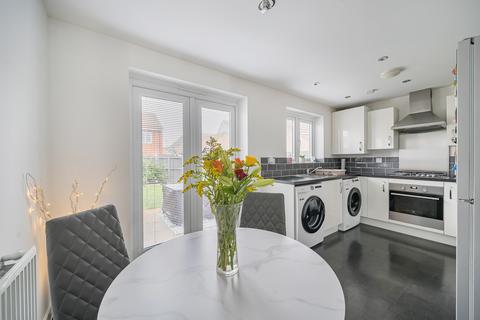 undefined, Newmans View, Purton, SN5 4GN