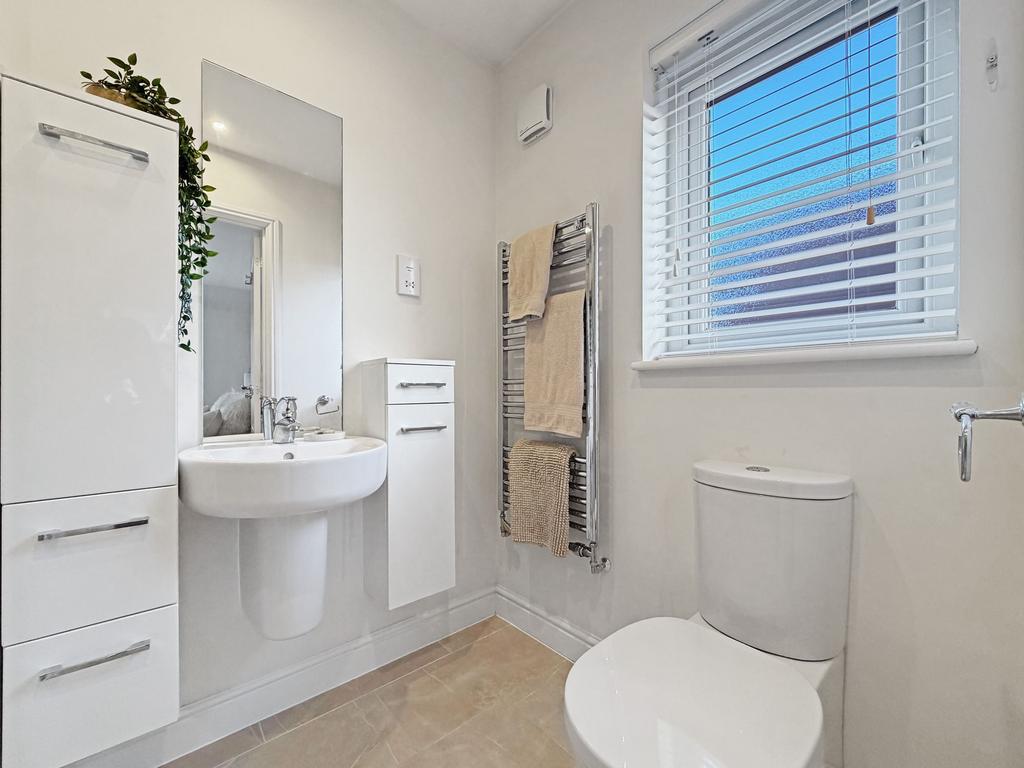 Master En-Suite