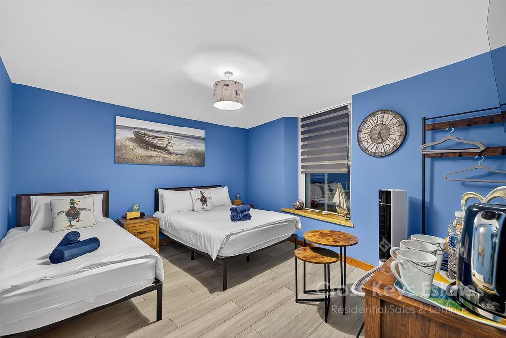 Room 8