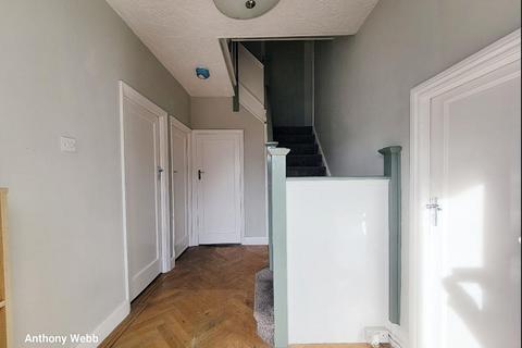undefined, Belgrave Gardens, Oakwood, N14
