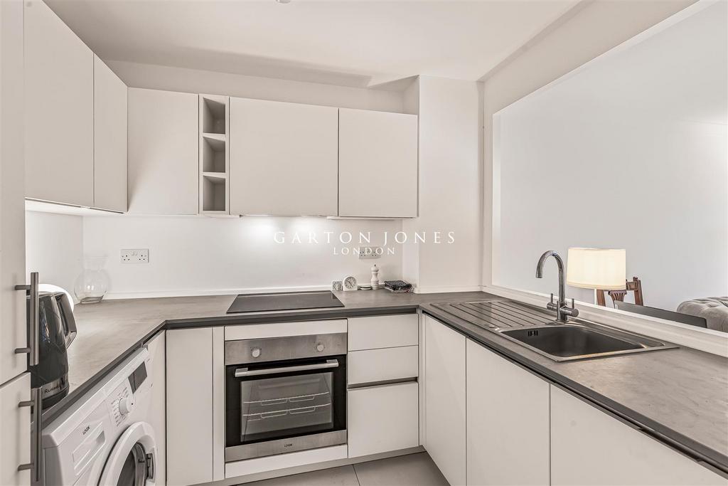 Kitchen.JPG