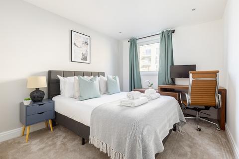 2 bedroom flat to rent, Smugglers Way