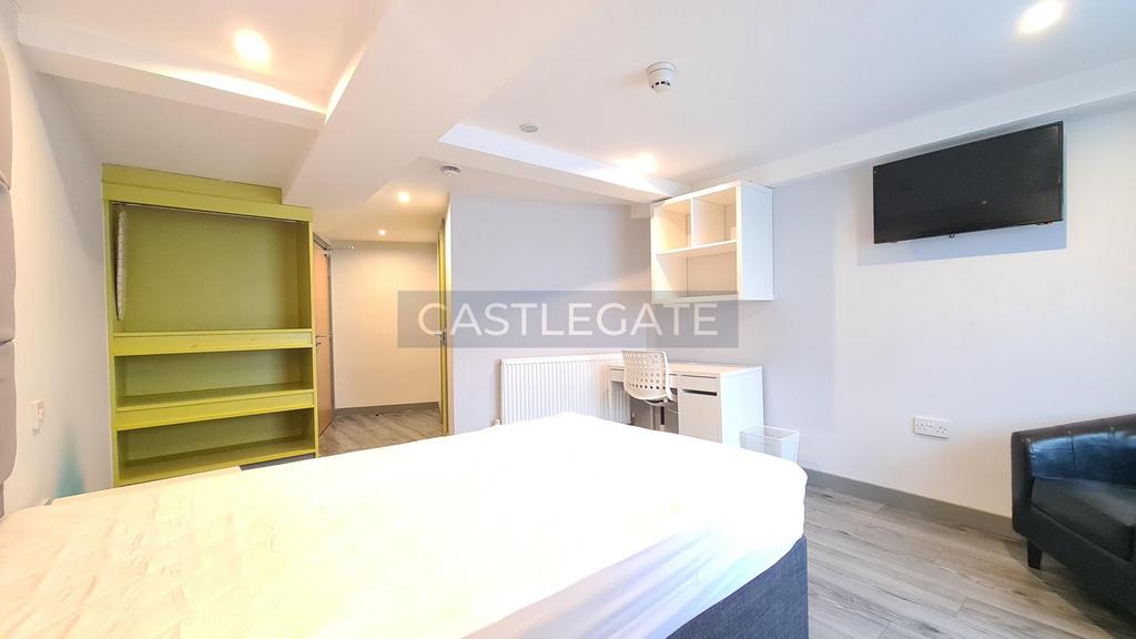 Room 13 The Works at Standard House (5)