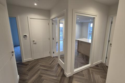3 bedroom flat for sale, Henshaw Parade, West Hendon