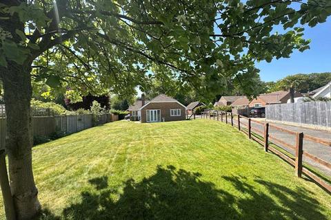 undefined, Honey Way, High Wycombe HP14