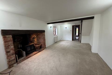2 bedroom end of terrace house to rent, Downley Road, High Wycombe HP14