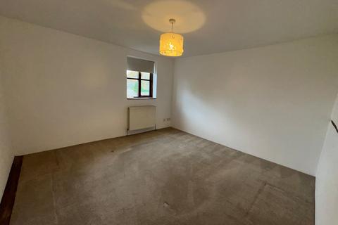 2 bedroom end of terrace house to rent, Downley Road, High Wycombe HP14