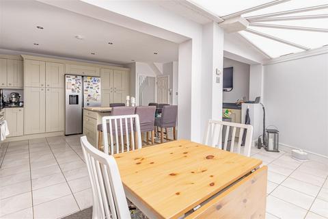 undefined, Hillcrest Way, Epping