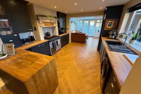 4 bedroom semi-detached house for sale, Church Hill Road, Thurmaston, Leicester