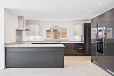 4 bedroom semi-detached house for sale, Spurlands End Road, Great Kingshill HP15