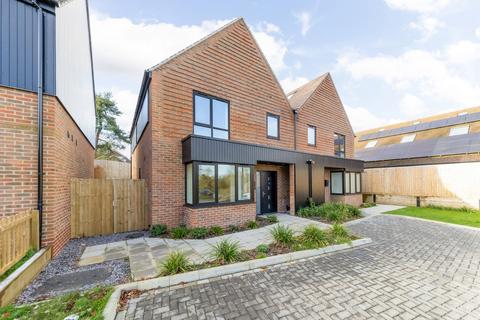 undefined, Park Lane, Stokenchurch HP14