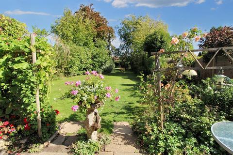 4 bedroom semi-detached house for sale, Ashley Drive, High Wycombe HP10